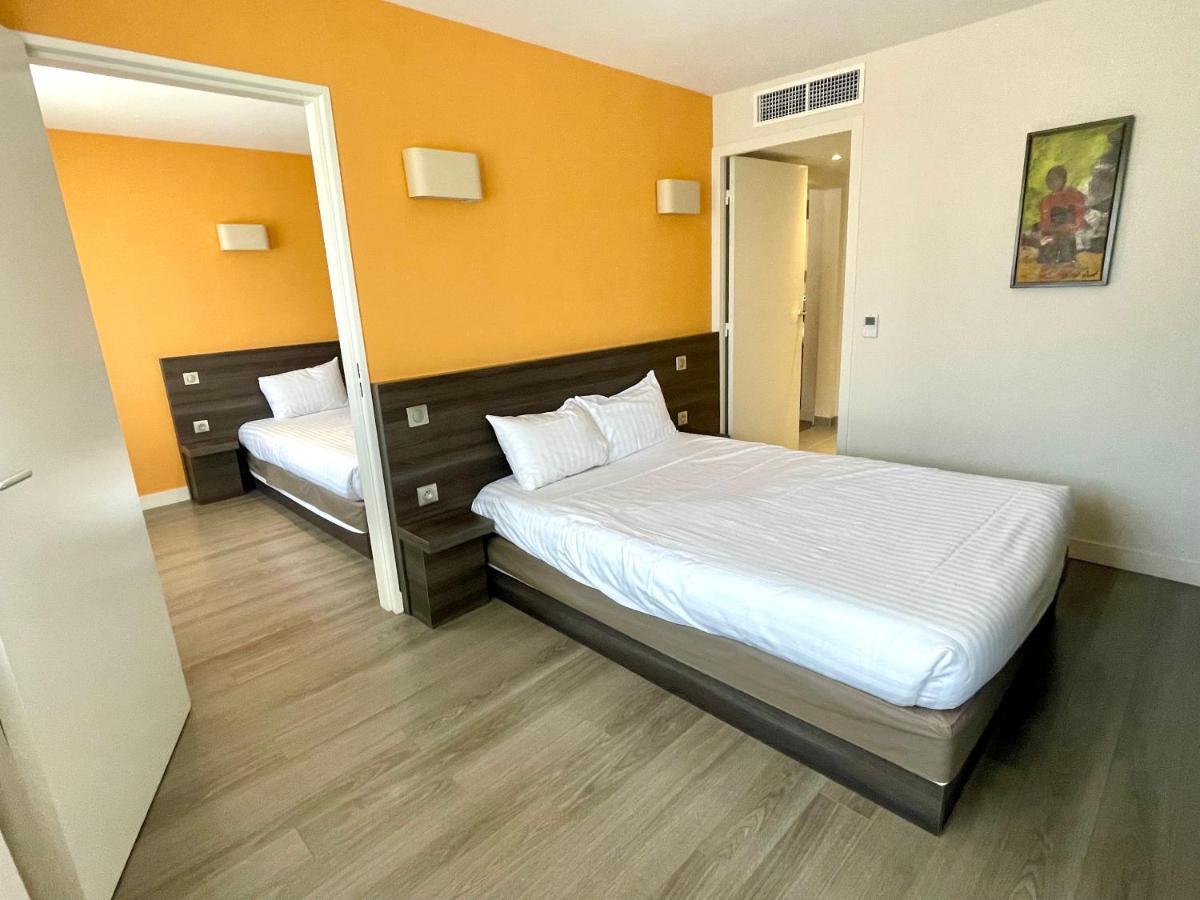 Hotel Valpre Écully Buitenkant foto
