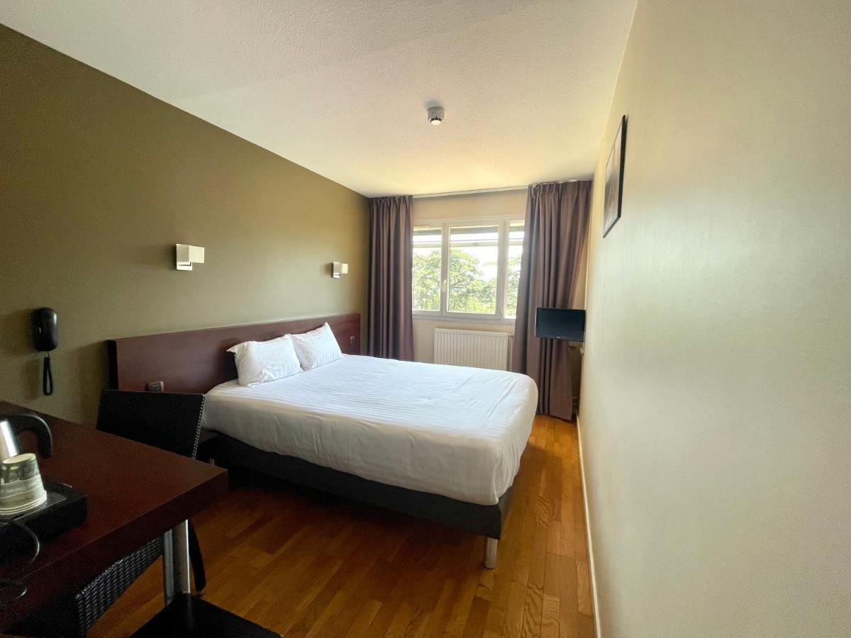 Hotel Valpre Écully Buitenkant foto