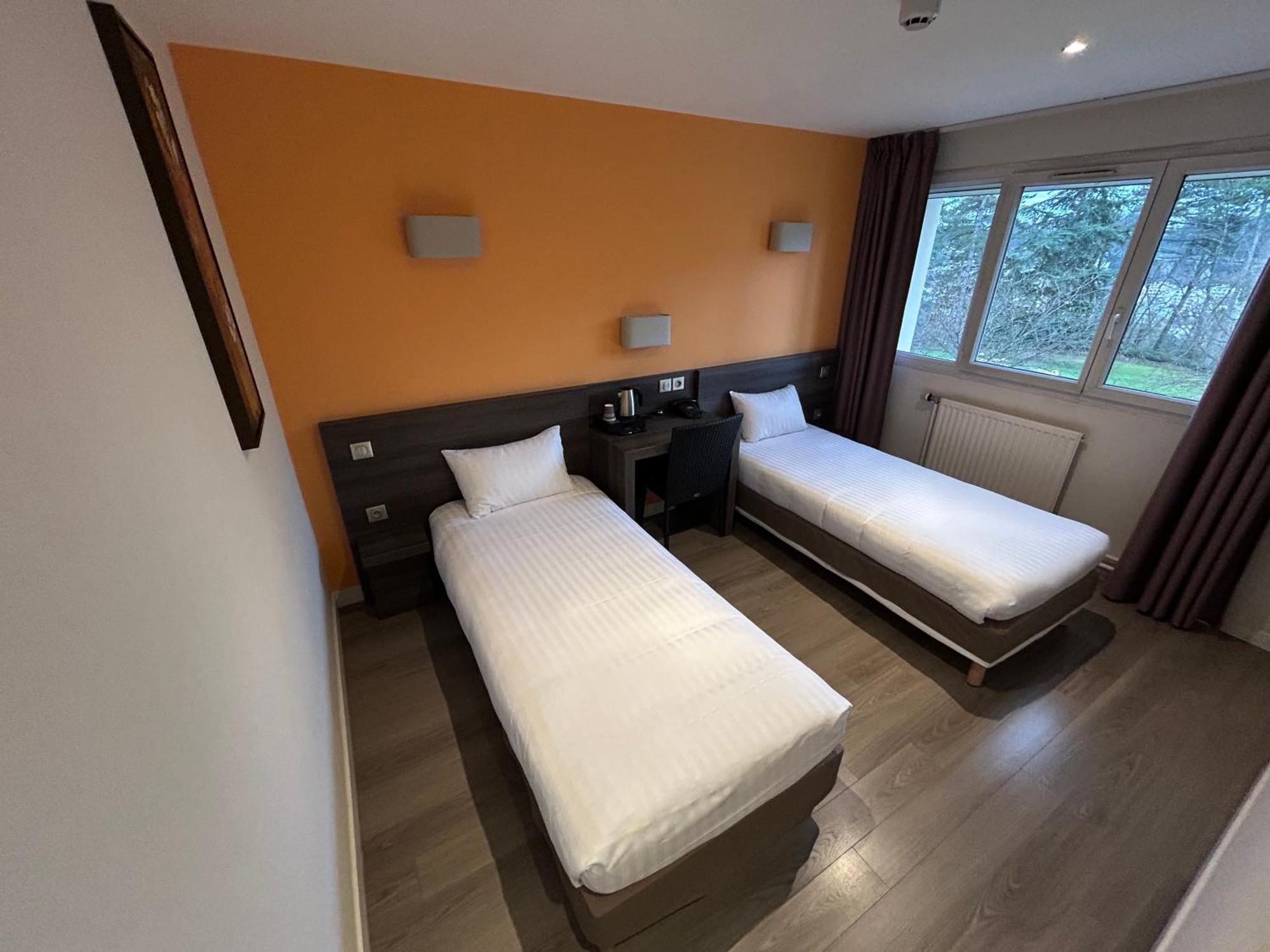 Hotel Valpre Écully Buitenkant foto